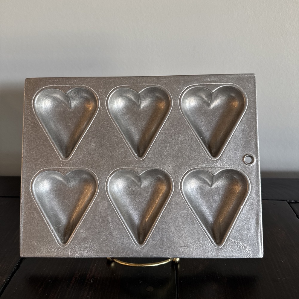 Vintage Wilton‎ Armetale Heart Shape Mould Pan for 6 pieces